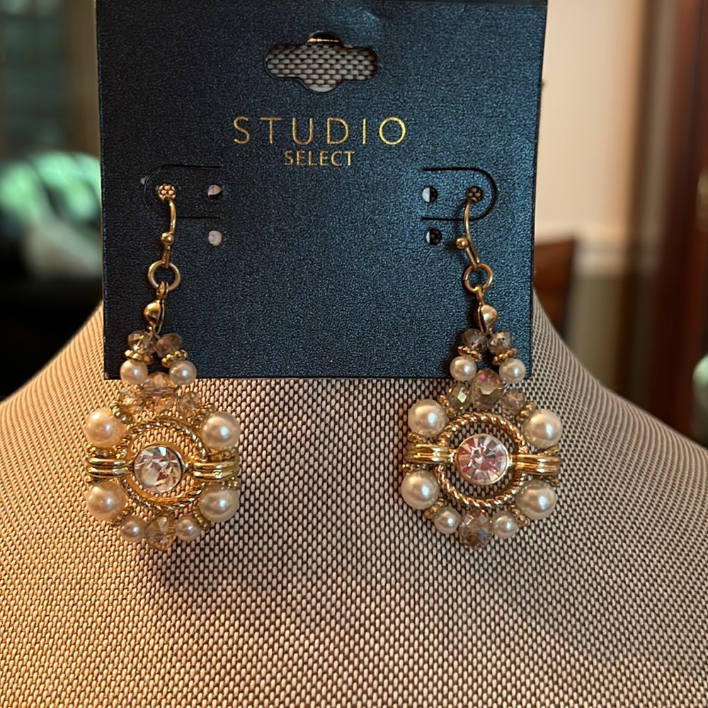 Pearl, Gold & Crystal Beaded Earrings